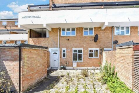 Marston House, Redhill RH1 3 bed ground floor maisonette for sale