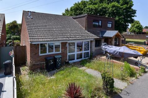 2 bedroom semi-detached bungalow for sale