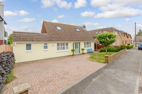 Fairview Road, Gravesend DA13 3 bed chalet for sale