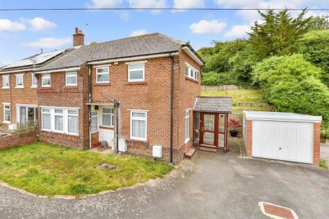 Auckland Crescent, Dover CT16 3 bed semi