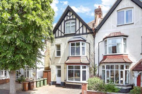 60 Lenham Road, Sutton SM1 1 bed ground floor flat for sale
