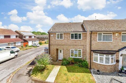 Farnhurst Road, Barnham PO22 4 bed end of terrace house for sale