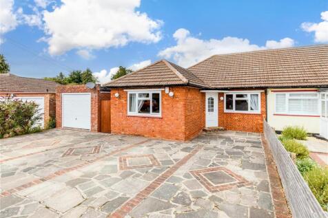 4 bedroom semi-detached bungalow for sale