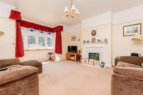 6 bedroom semi-detached house for sale