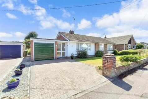 Harman Avenue, Lympne CT21 3 bed detached bungalow for sale