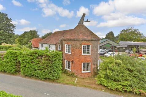 Norton Road, Maidstone ME17 4 bed detached house for sale