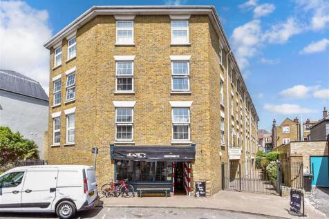 Serene Court, Broadstairs CT10 2 bed apartment for sale