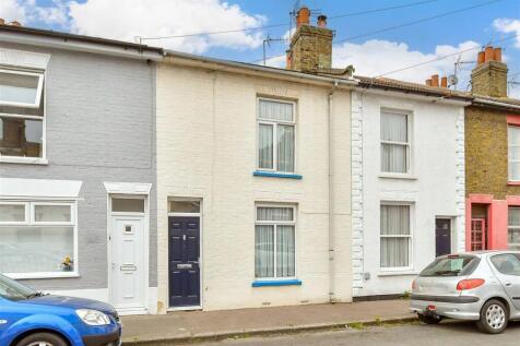 Victoria Street, Sheerness ME12 3 bed terraced house for sale