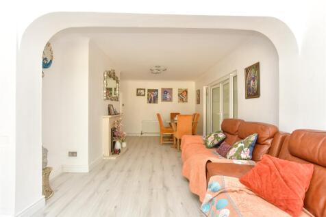 5 bedroom chalet for sale