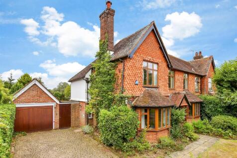 4 bedroom semi-detached house for sale