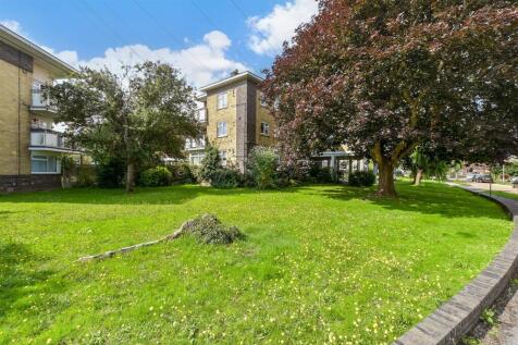 Pittock House, Deal CT14 2 bed flat for sale