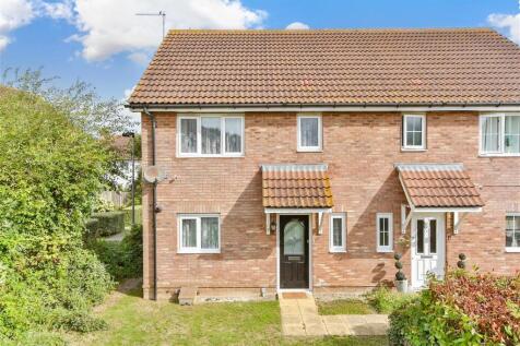 Barnfields Court, Sittingbourne ME10 3 bed semi