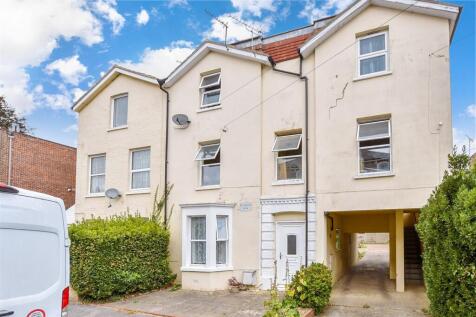13 St. Mildred's Road, Ramsgate CT11 2 bed ground floor flat for sale
