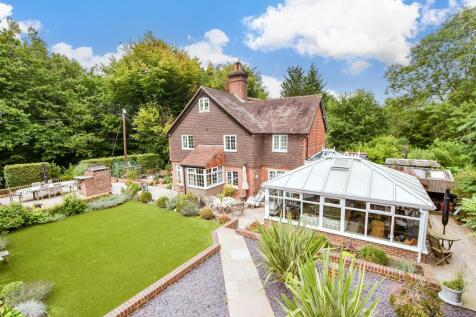 3 bedroom cottage for sale