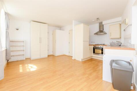 1 bedroom ground floor flat for sale
