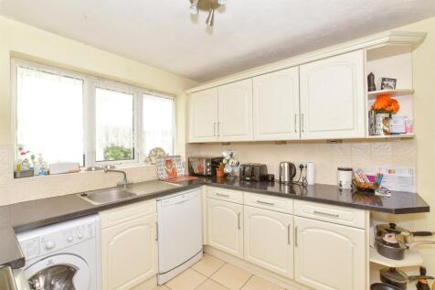 Sunnymead Drive, Waterlooville PO7 3 bed chalet for sale