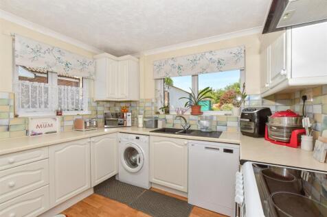 2 bedroom semi-detached bungalow for sale