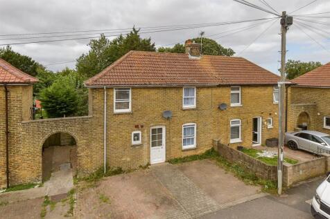Milner Crescent, Canterbury CT3 3 bed semi