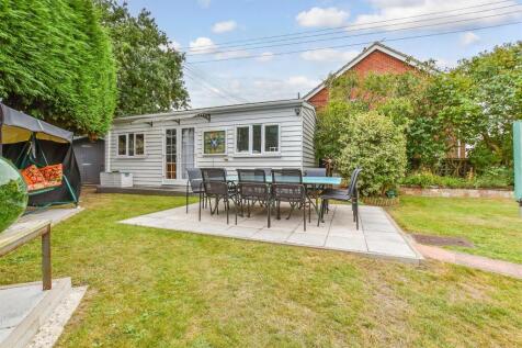 5 bedroom chalet for sale