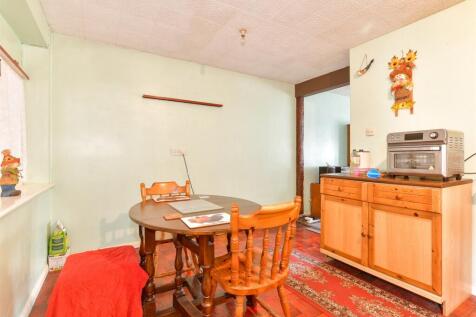 2 bedroom semi-detached bungalow for sale