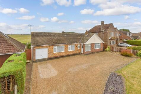 Keycol Hill, Sittingbourne ME9 3 bed detached bungalow for sale