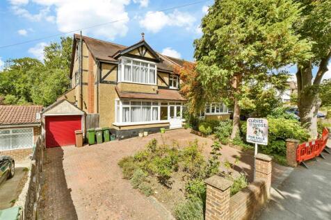 4 bedroom semi-detached house for sale