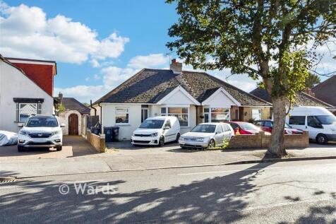 2 bedroom semi-detached bungalow for sale
