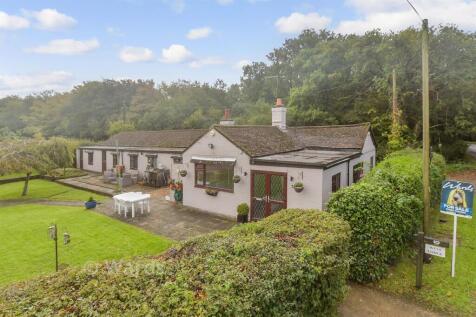 Bethersden Road, Ashford TN26 5 bed detached bungalow for sale
