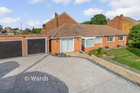 Victoria Road, Chatham ME5 2 bed detached bungalow for sale