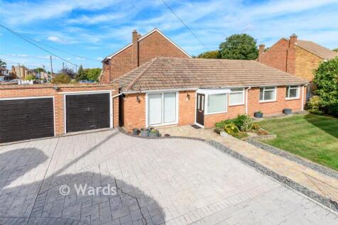 Victoria Road, Chatham ME5 2 bed detached bungalow for sale