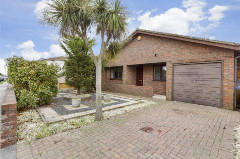 King Edward Avenue, Herne Bay CT6 3 bed detached bungalow for sale