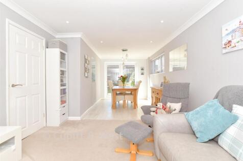 Winchester Road, Rustington BN16 3 bed end of terrace house for sale