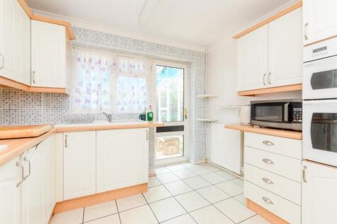 1 bedroom semi-detached bungalow for sale