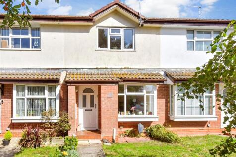 Eagles Chase, Littlehampton BN17 2 bed terraced house for sale