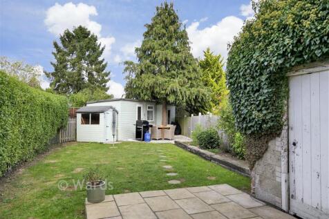 Amsbury Road, Maidstone ME17 2 bed semi