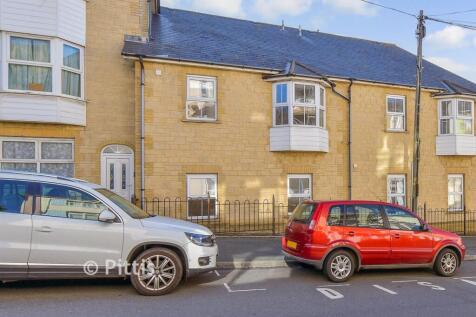 Albert Street, Ventnor PO38 2 bed maisonette for sale