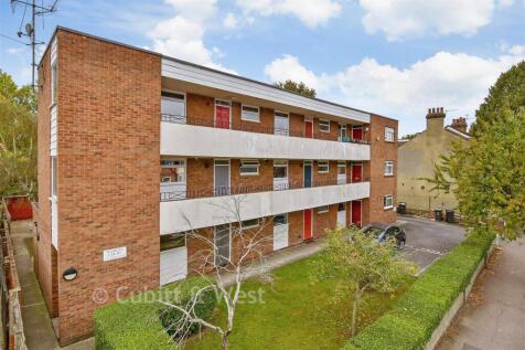 Harlee Court, London SE20 1 bed flat for sale
