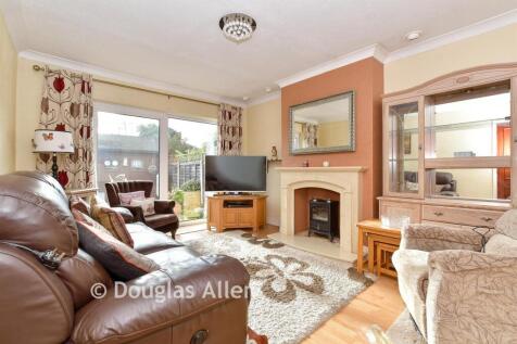 2 bedroom semi-detached bungalow for sale