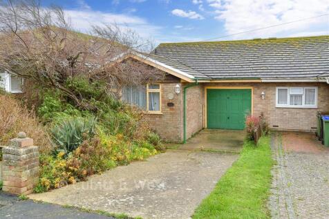 Cliff Gardens, Telscombe Cliffs BN10 2 bed semi
