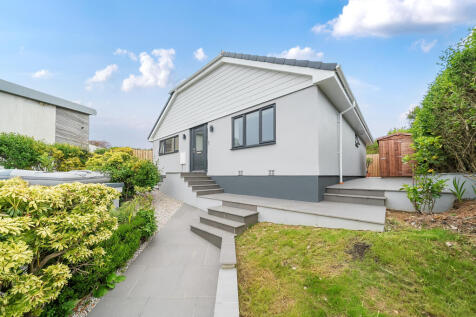 West Looe PL13 3 bed bungalow for sale