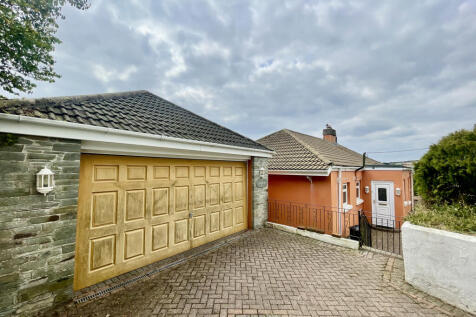 Barbican Hill, East Looe PL13 3 bed bungalow for sale