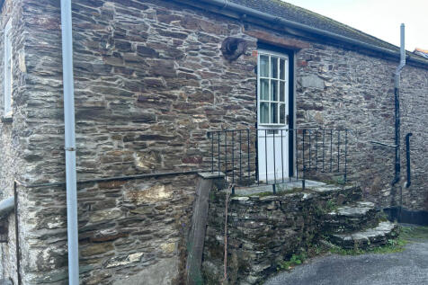 Hannafore Lane, Looe PL13 2 bed flat for sale