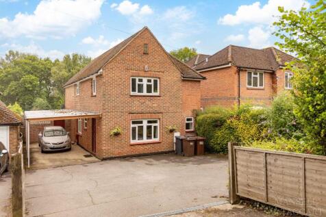 London Road, Forest Row RH18 3 bed detached house for sale