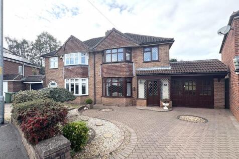 3 bedroom semi-detached house for sale