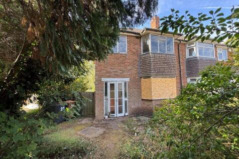 3 bedroom semi-detached house for sale