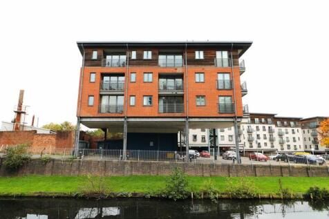 71 Wolverhampton Street, Walsall 1 bed apartment for sale