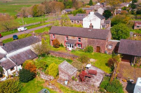 4 bedroom farm house for sale