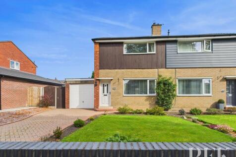 2 bedroom semi-detached house for sale