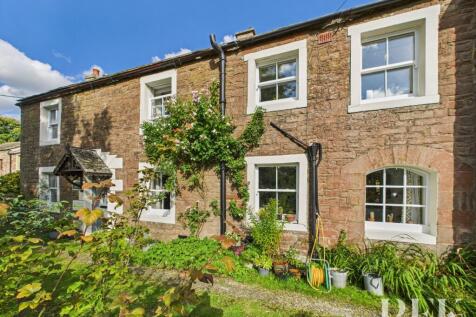 3 bedroom cottage for sale