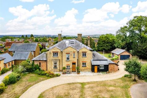 Bury Farm Close, Slapton... 6 bed detached house for sale
